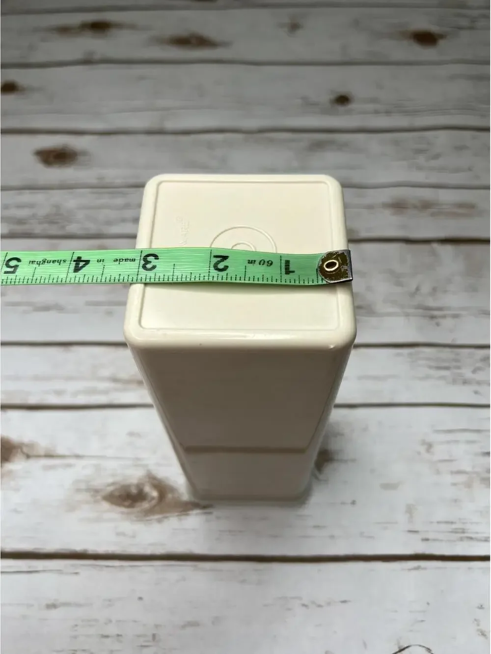 Tupperware Vintage Square‎ Tan Plastic Cracker Saver Container